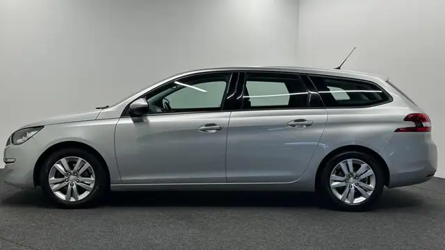 Peugeot 308 view 12