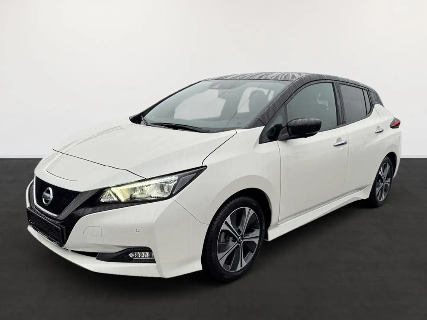 Nissan Leaf N-CONNECTA Option 40 kWh Schwarz - 1