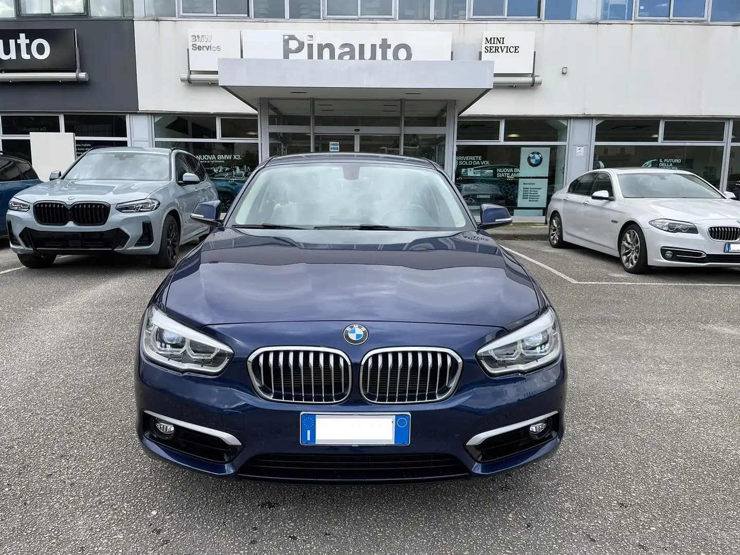 BMW 118 118d 5p auto LUXURY Bleu - 1