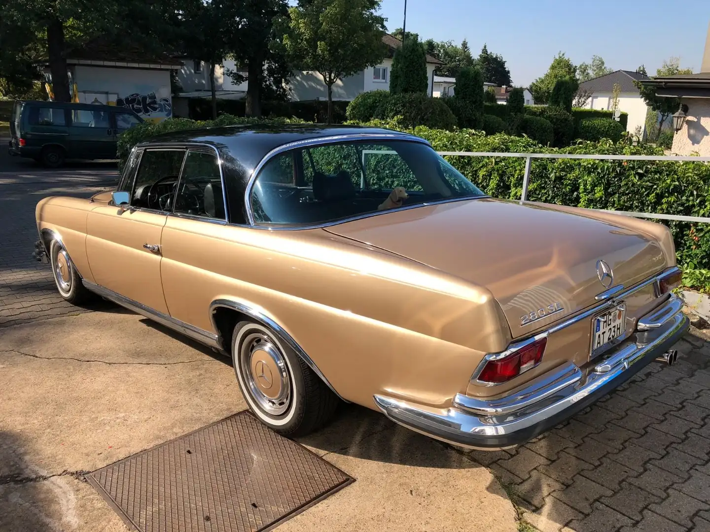 Mercedes-Benz 280 Gold - 2