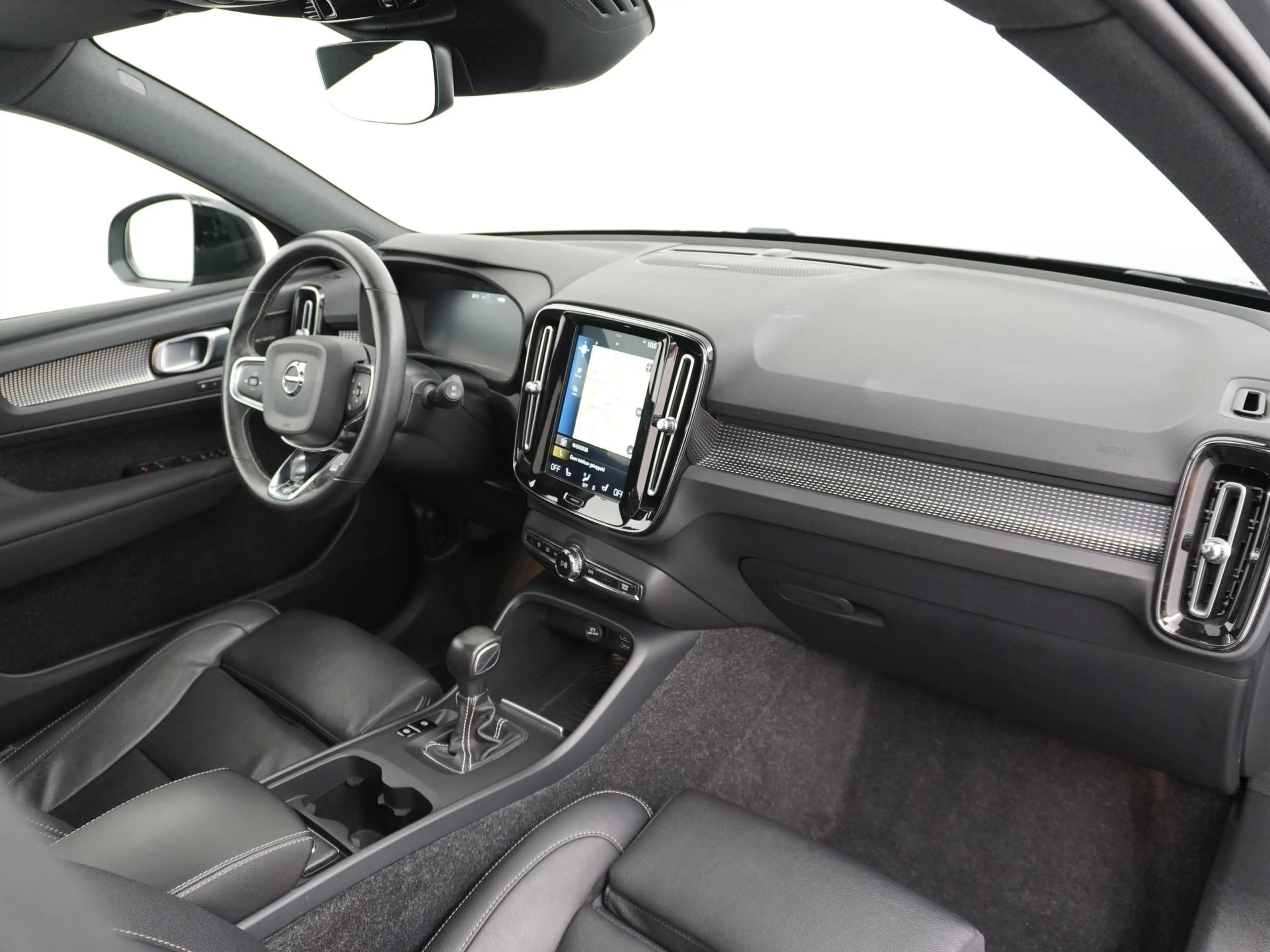 Volvo XC40 1.5 T3 R-Design Panodak/Trekhaak/Leder/HarmanKardo — photo 18
