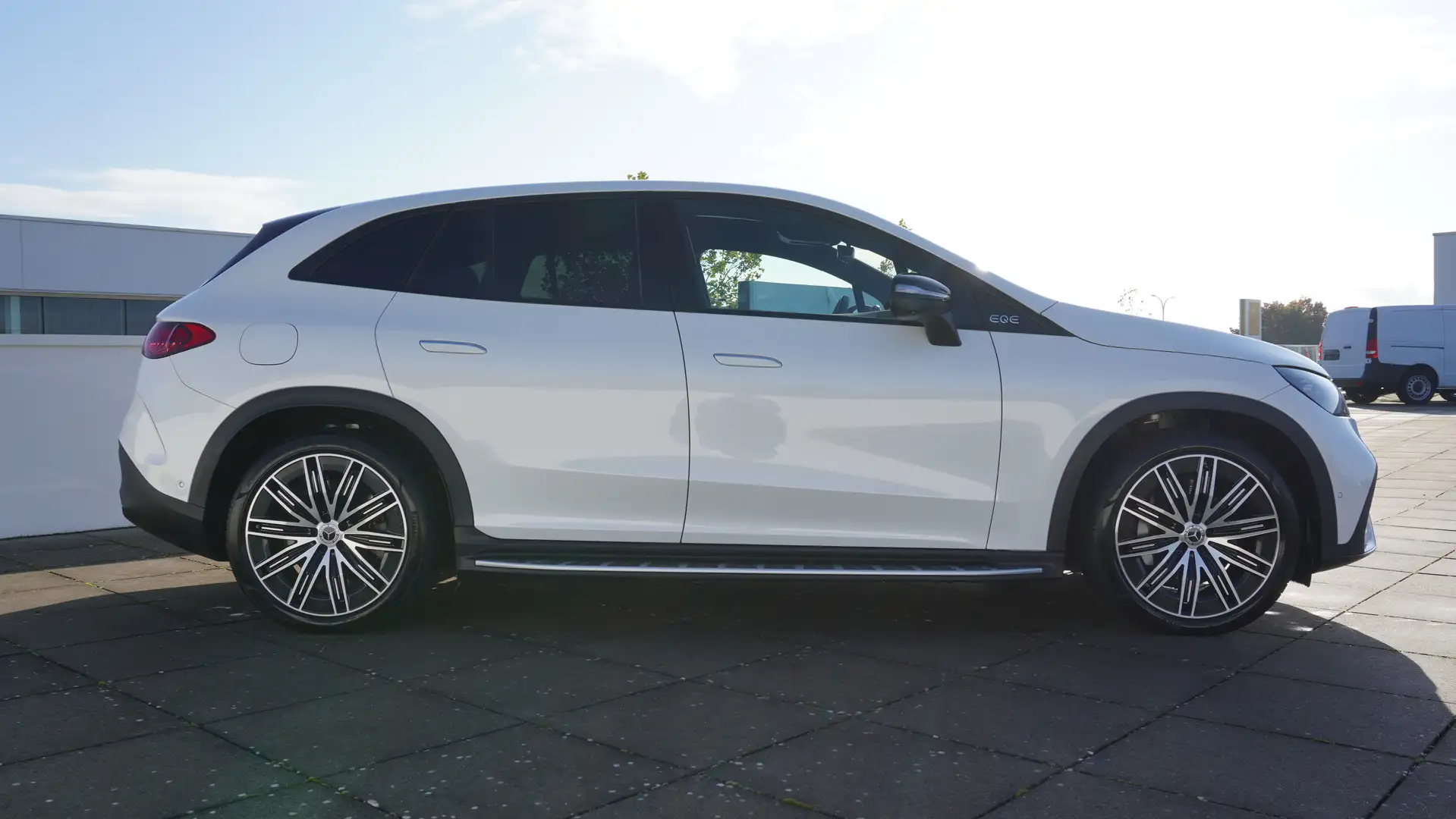 Mercedes-Benz EQE SUV 4M AMG SUV/PANODAK/360 CAM/TREKH/TREDEPLANK/21" Wit - 2