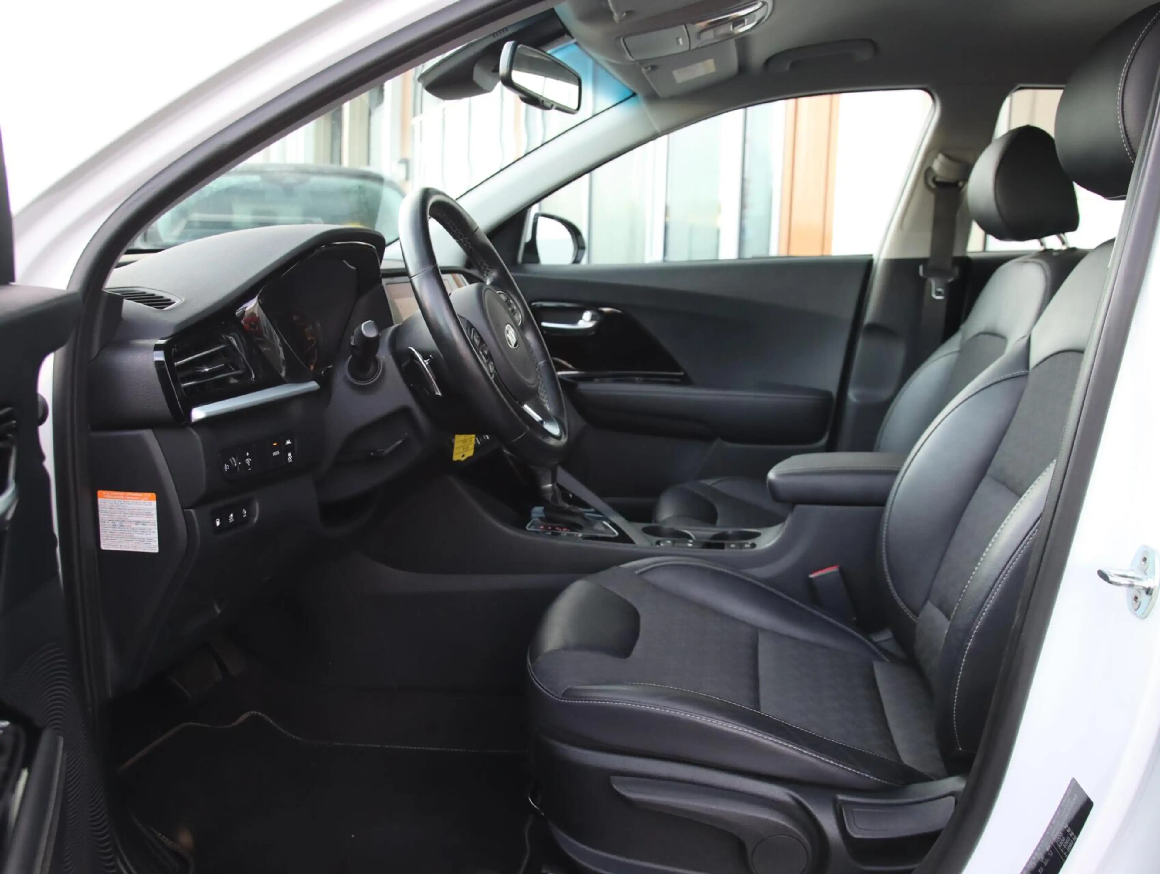Kia Niro 1.6 GDi 140PK PHEV DynamicLine | Hoge zit — photo 4