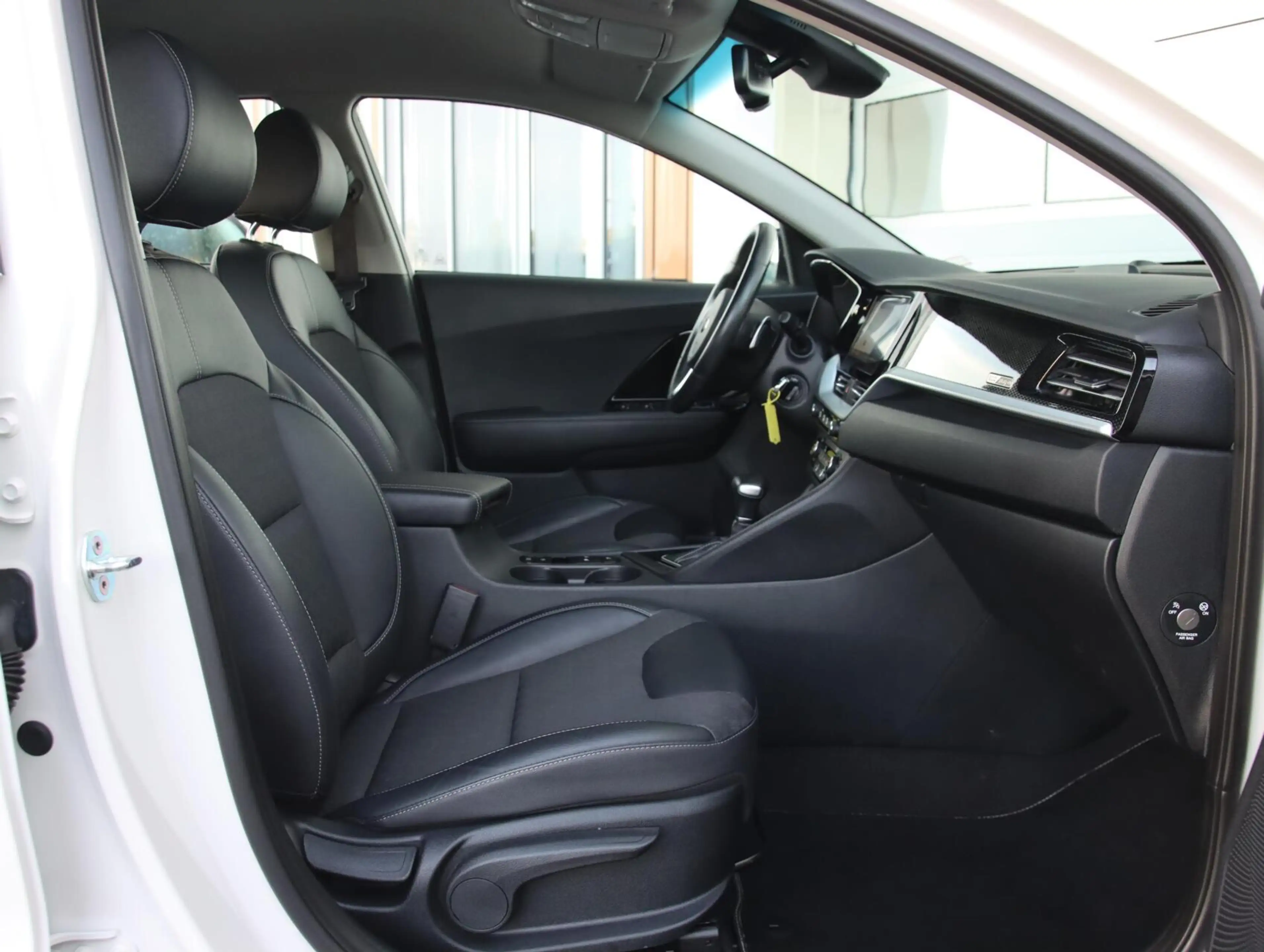 Kia Niro 1.6 GDi 140PK PHEV DynamicLine | Hoge zit — photo 32