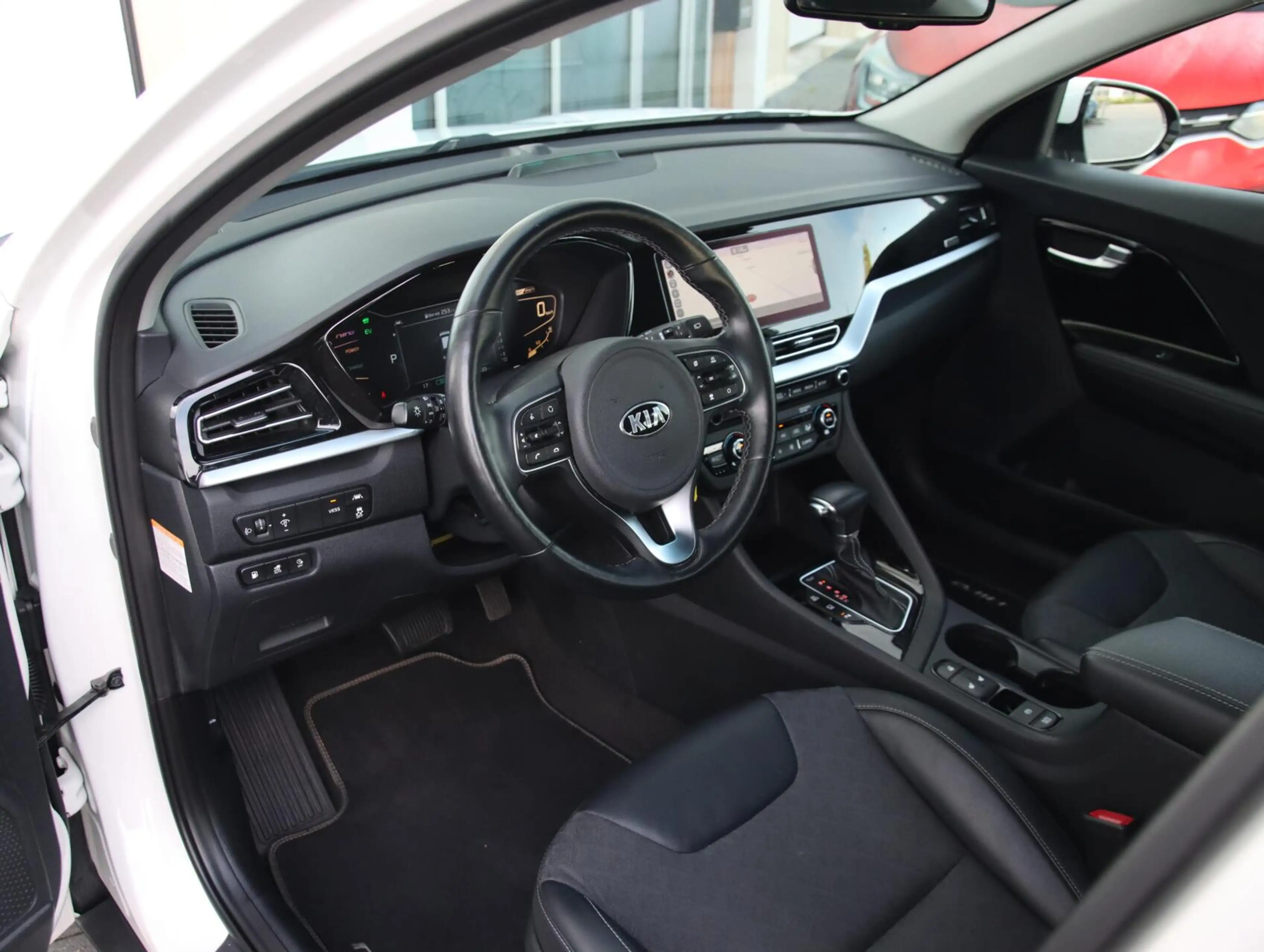 Kia Niro 1.6 GDi 140PK PHEV DynamicLine | Hoge zit — photo 3