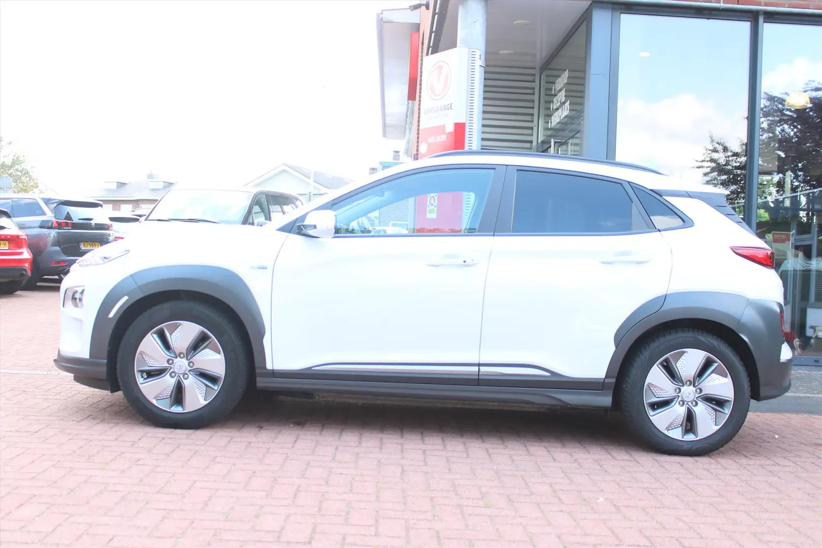 Hyundai KONA EV *Premium* | 3 Fase | Carplay | Adaptive Cruise Blanc - 2