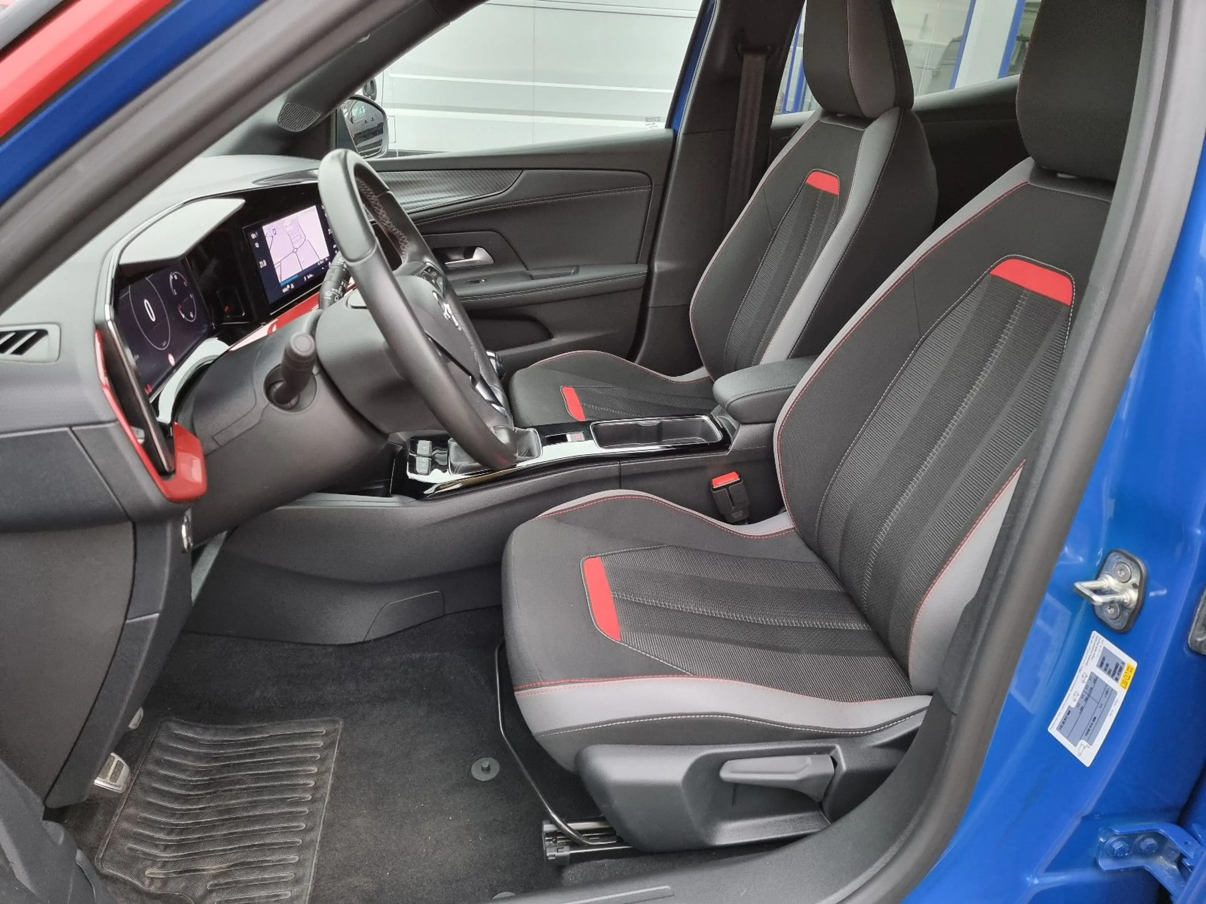 Opel Mokka GS Line 1.2 Turbo *NAVI*PDC*CAM*TEMP*LED* — photo 11