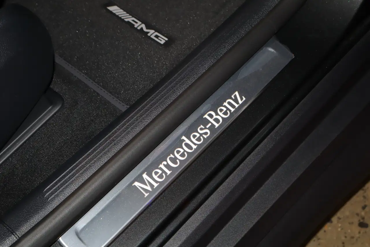 Mercedes-Benz GLC снимка Mercedes-Benz GLC
