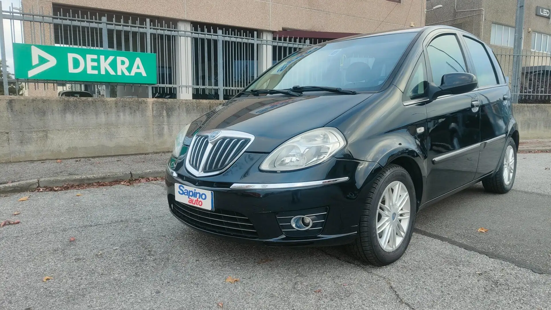 Lancia MUSA Musa 1.3 Multijet 16V 90 CV Oro Schwarz - 1