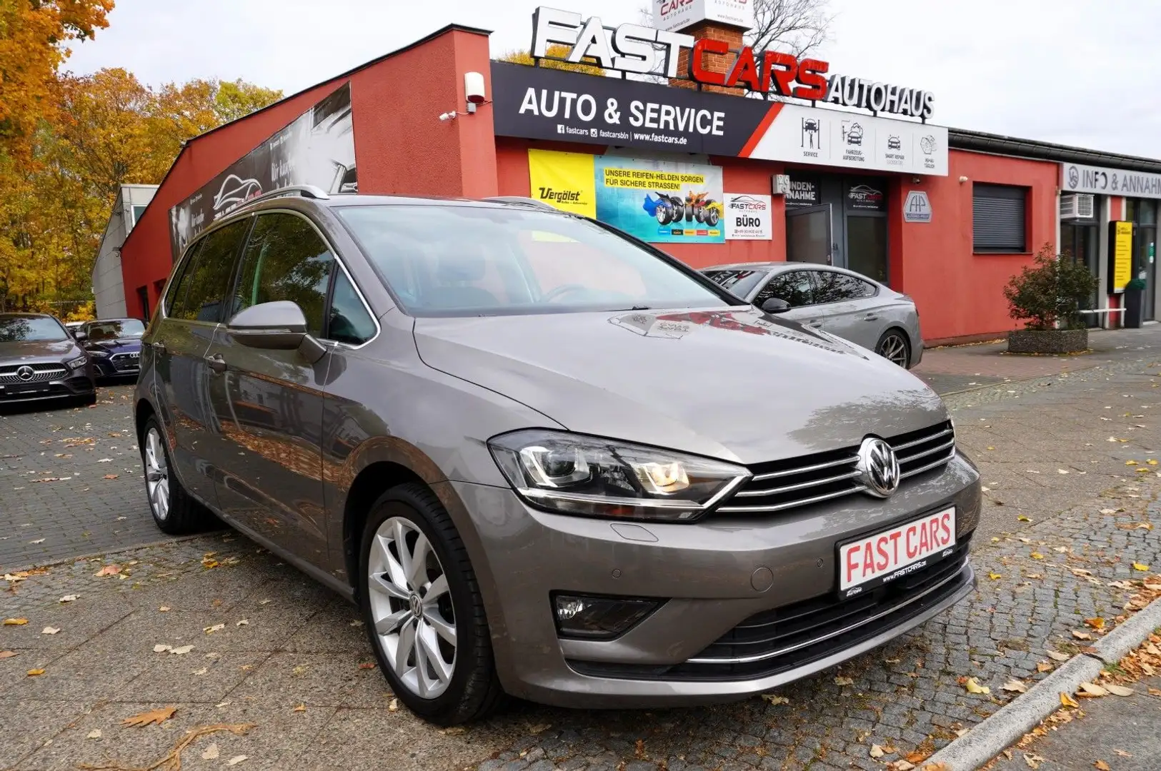 Volkswagen Golf Sportsvan VII Highline BMT/Start-Stopp ACC! Grau - 2