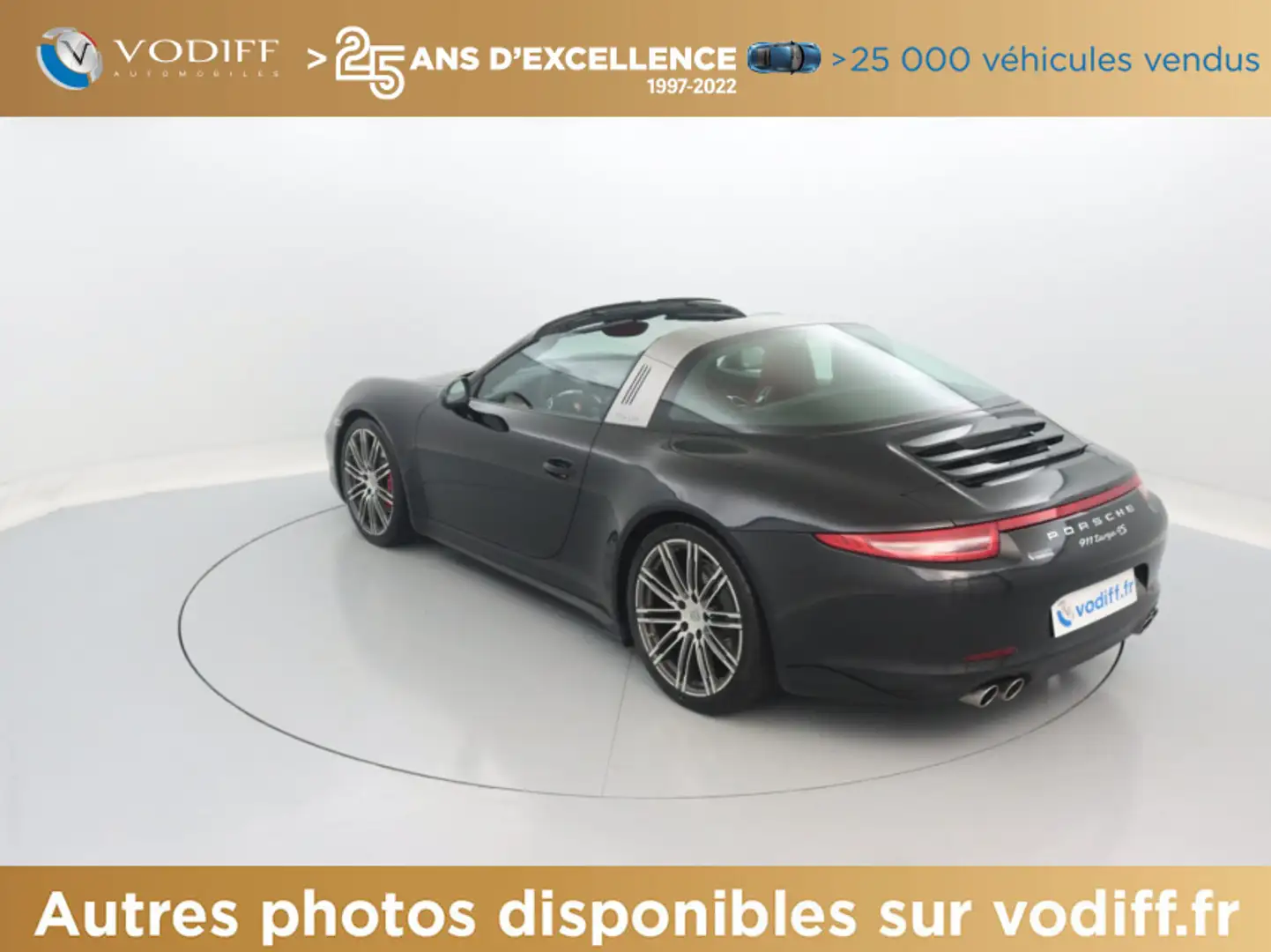 Porsche 991 TARGA 4S 400 CV PDK Schwarz - 2
