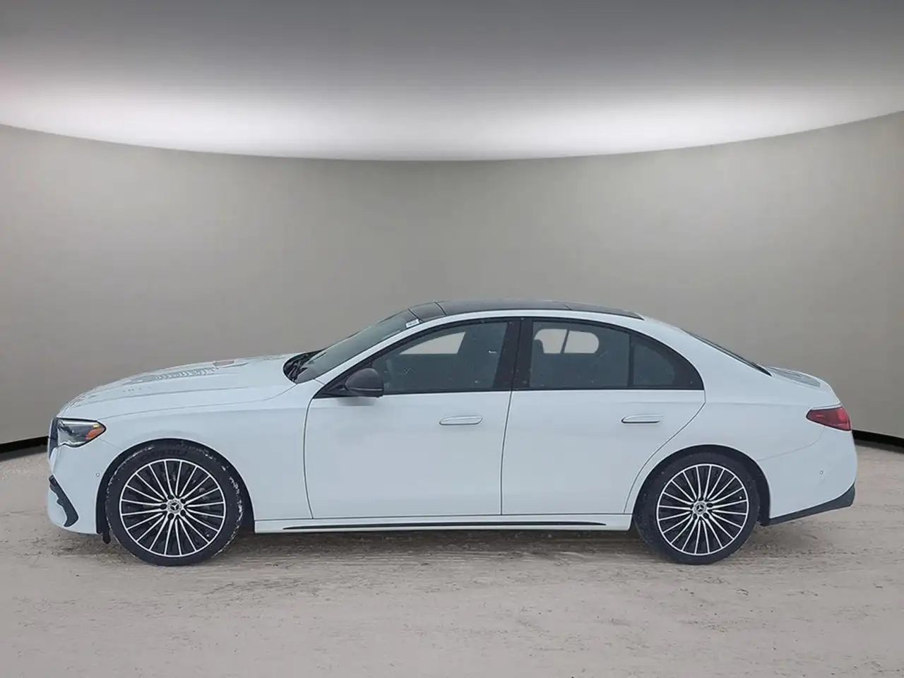 Mercedes-Benz E-Class fotografie Mercedes-Benz E-Class