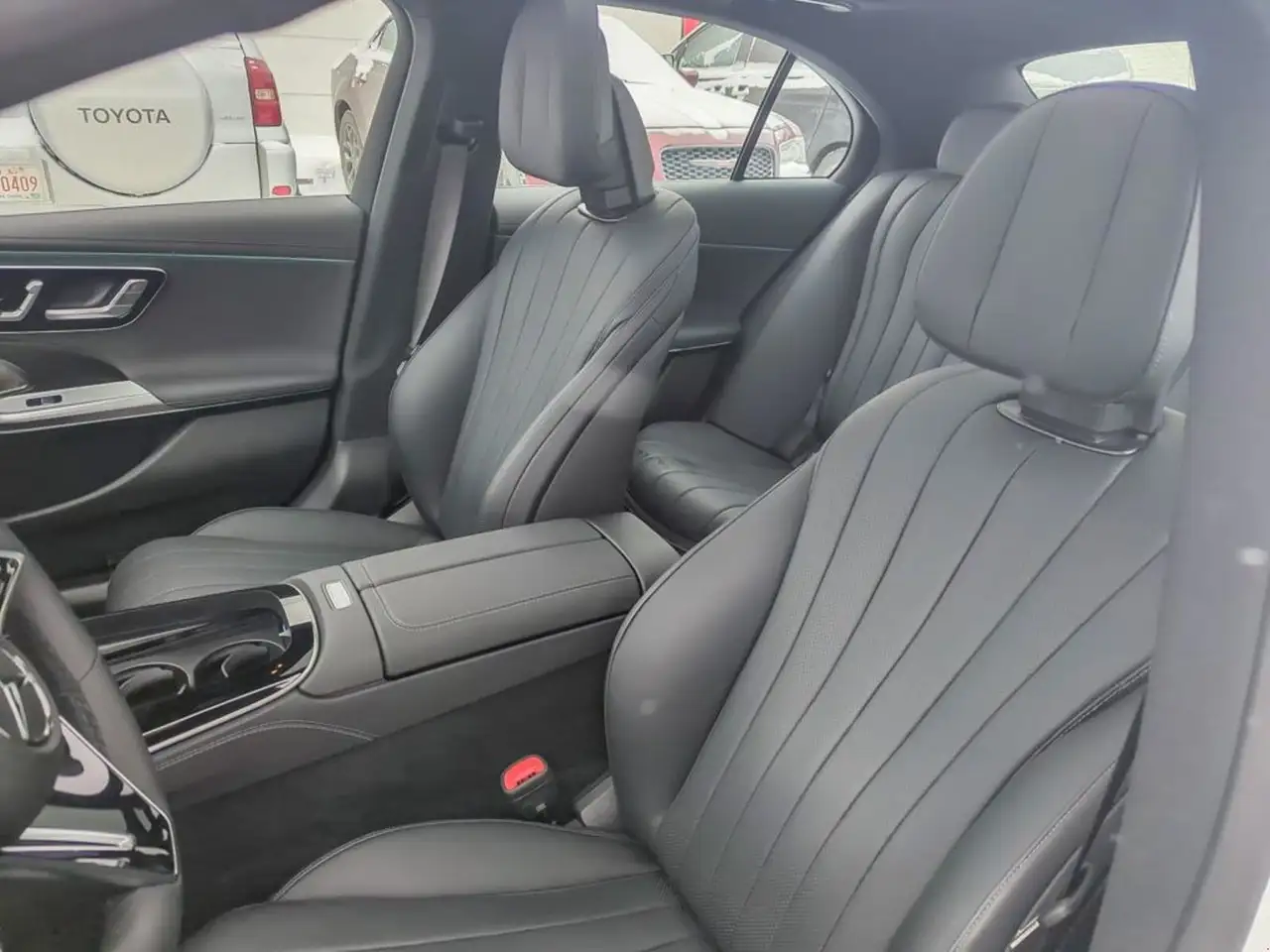Mercedes-Benz E-Class fotografie Mercedes-Benz E-Class