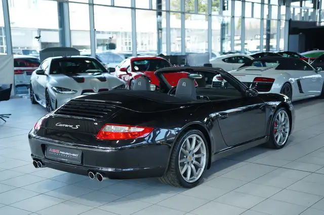 Porsche 997 view 13