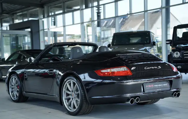 Porsche 997 view 15