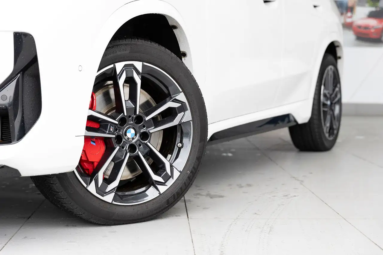 BMW X1 снимка BMW X1