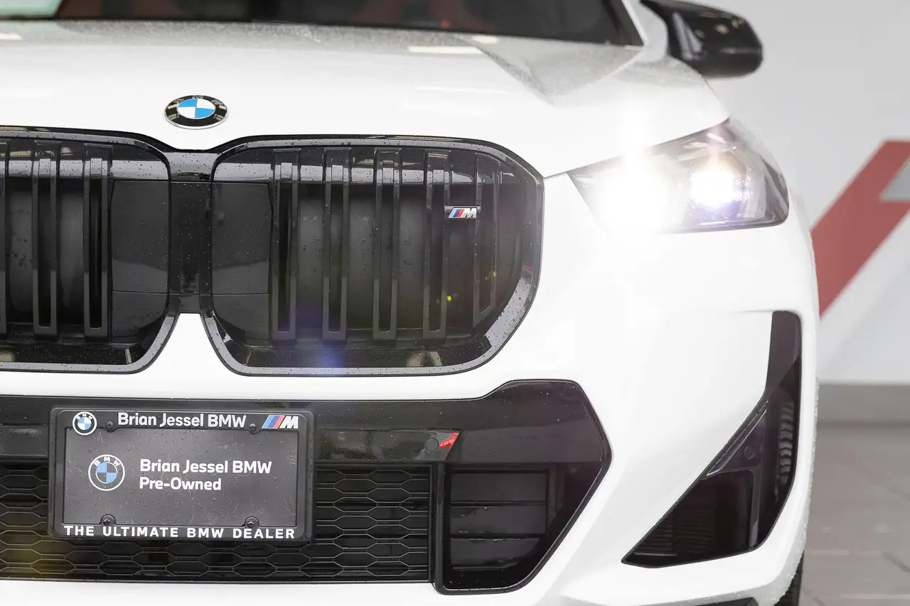 BMW X1 снимка BMW X1
