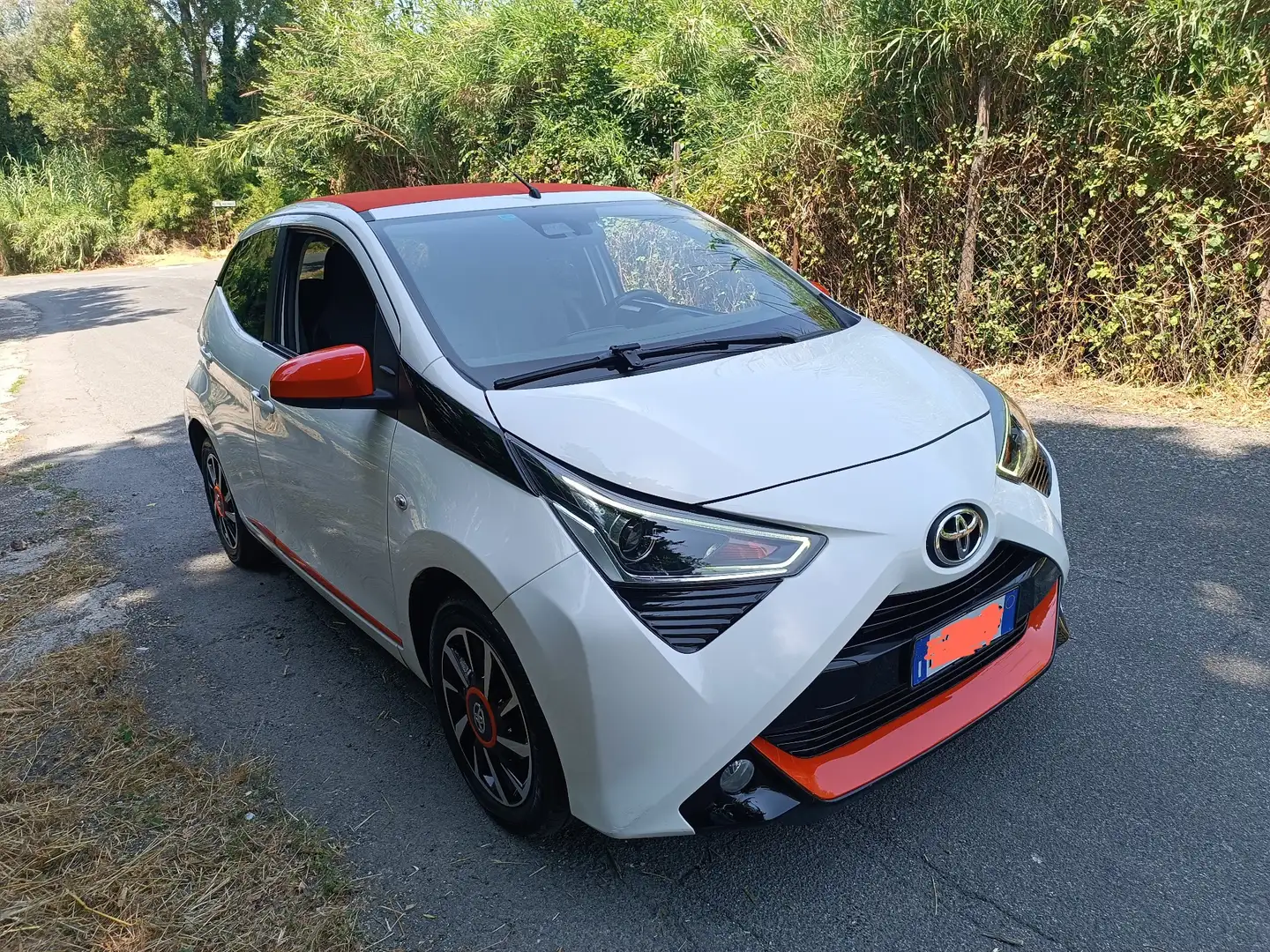 Toyota Aygo 5p 1.0 x-trend 72cv Cabrio - 2
