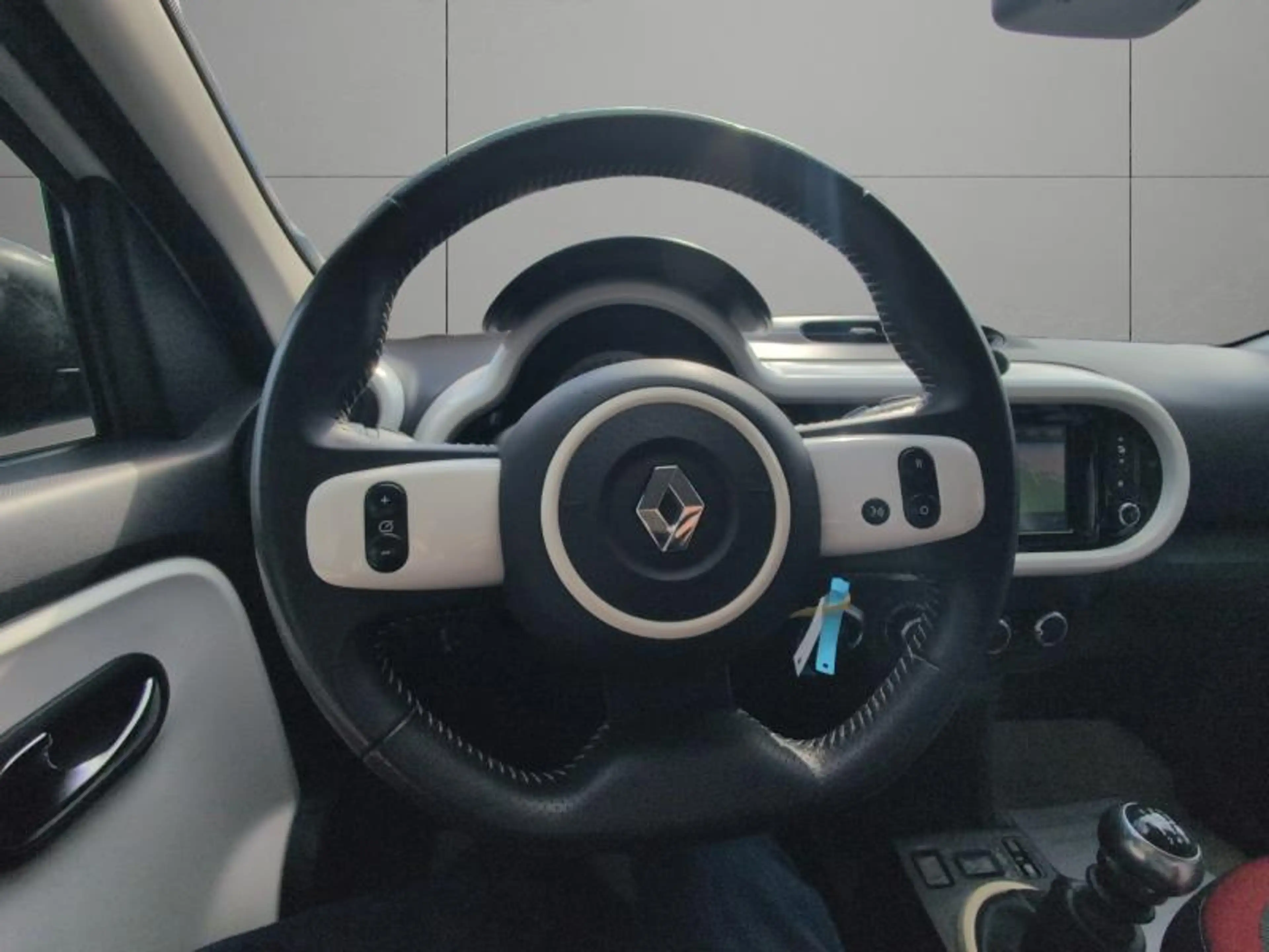 Renault Twingo 0.9TCe 90cv Blanc 01/15 Airco GPS Camera Cruise — photo 12