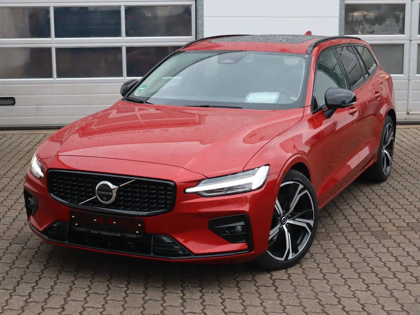 Volvo V60 B4 Plus Dark*H&K*Standh.*360°* Rot - 2
