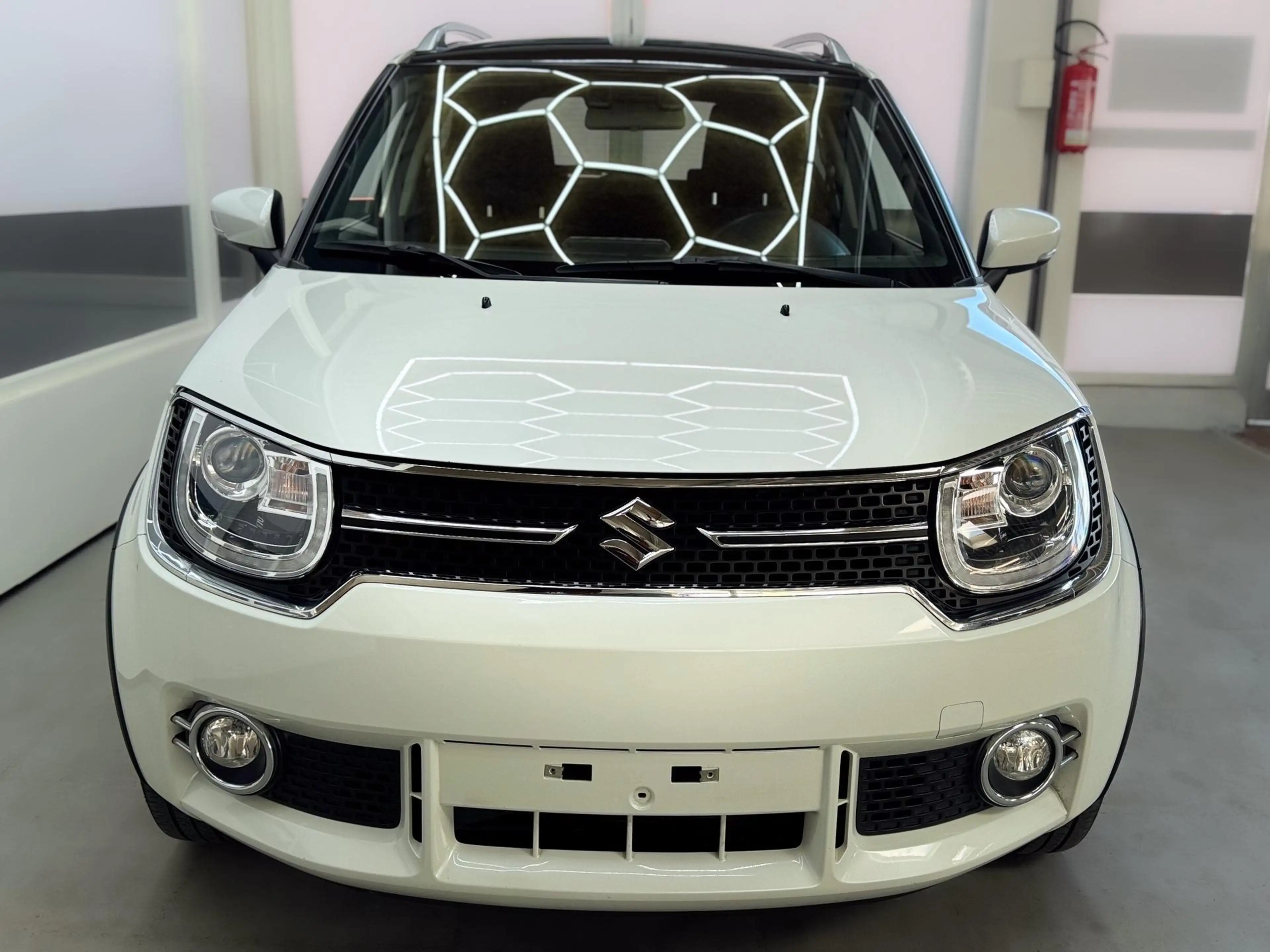 Suzuki Ignis COMFORT PLUS AUT SHZ NAVI RFK 1.2 SHVS AUT 66kW... — photo 2