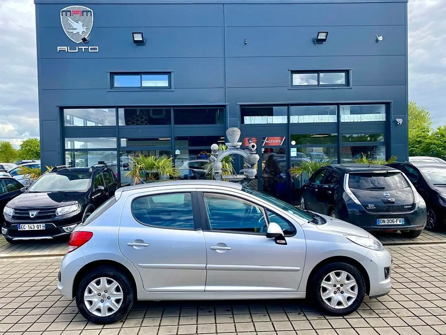Peugeot 207 1.4i 75 cv Access Gris - 1