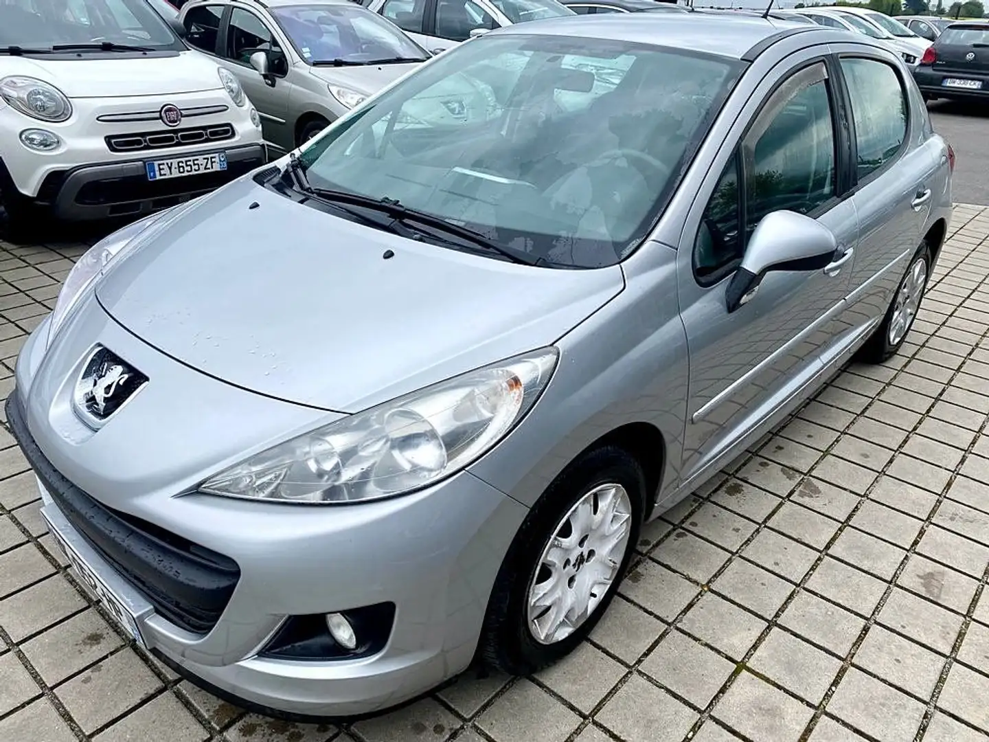 Peugeot 207 1.4i 75 cv Access Gris - 2