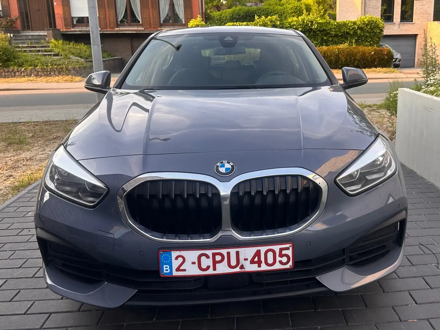 BMW 118 118i  | Nieuwe remblokken & banden Gris - 1