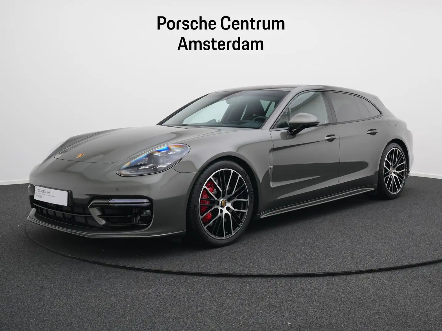 Porsche Panamera 4 E-Hybrid Sport Turismo Platinum Edition Groen - 1