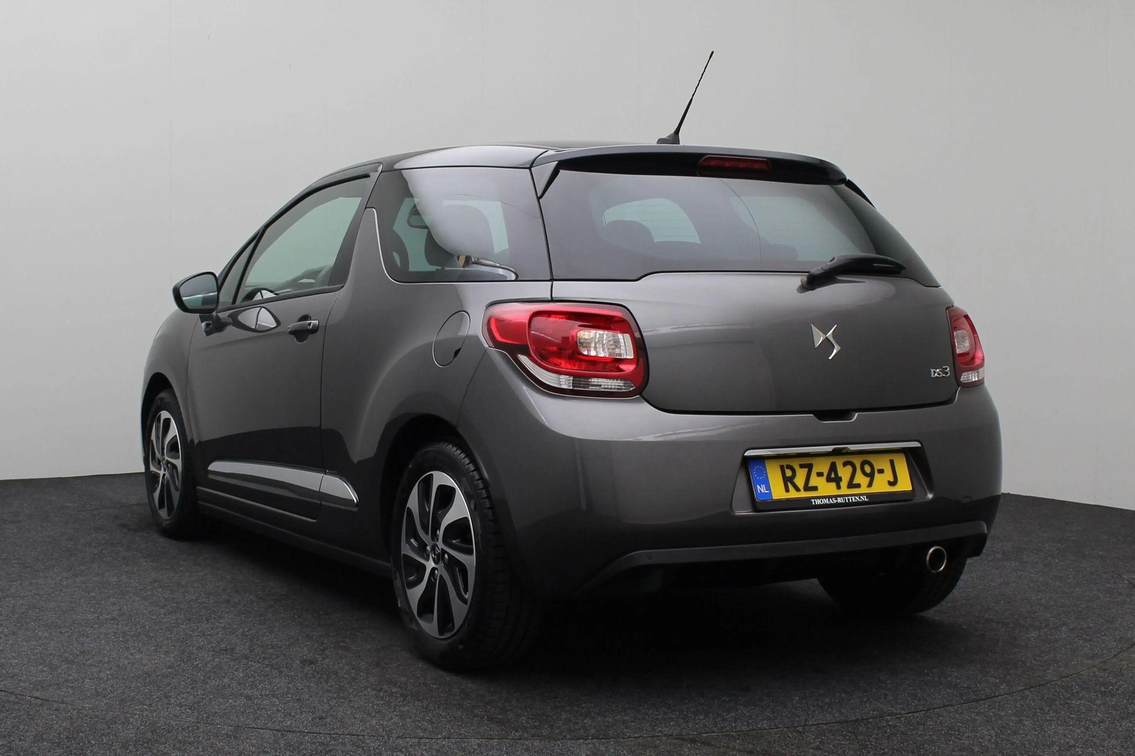 DS Automobiles DS 3 1.2 PureTech Business 2018 NAP | Carplay | Bluetoo — photo 11