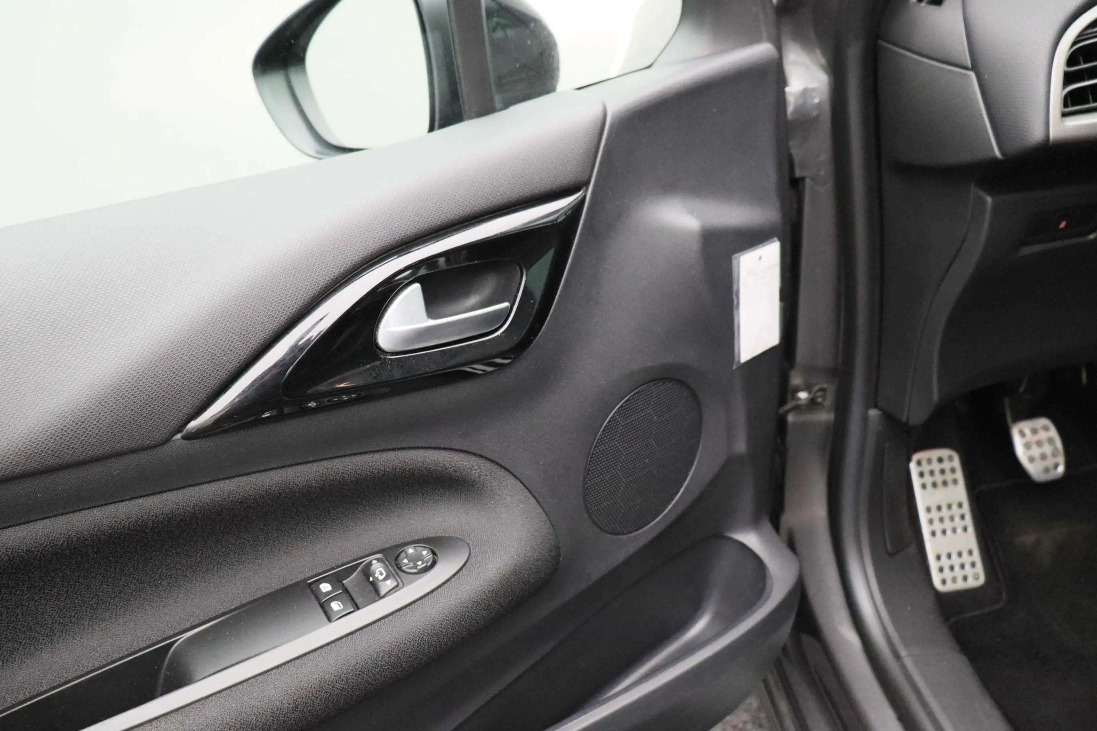 DS Automobiles DS 3 1.2 PureTech Business 2018 NAP | Carplay | Bluetoo — photo 24
