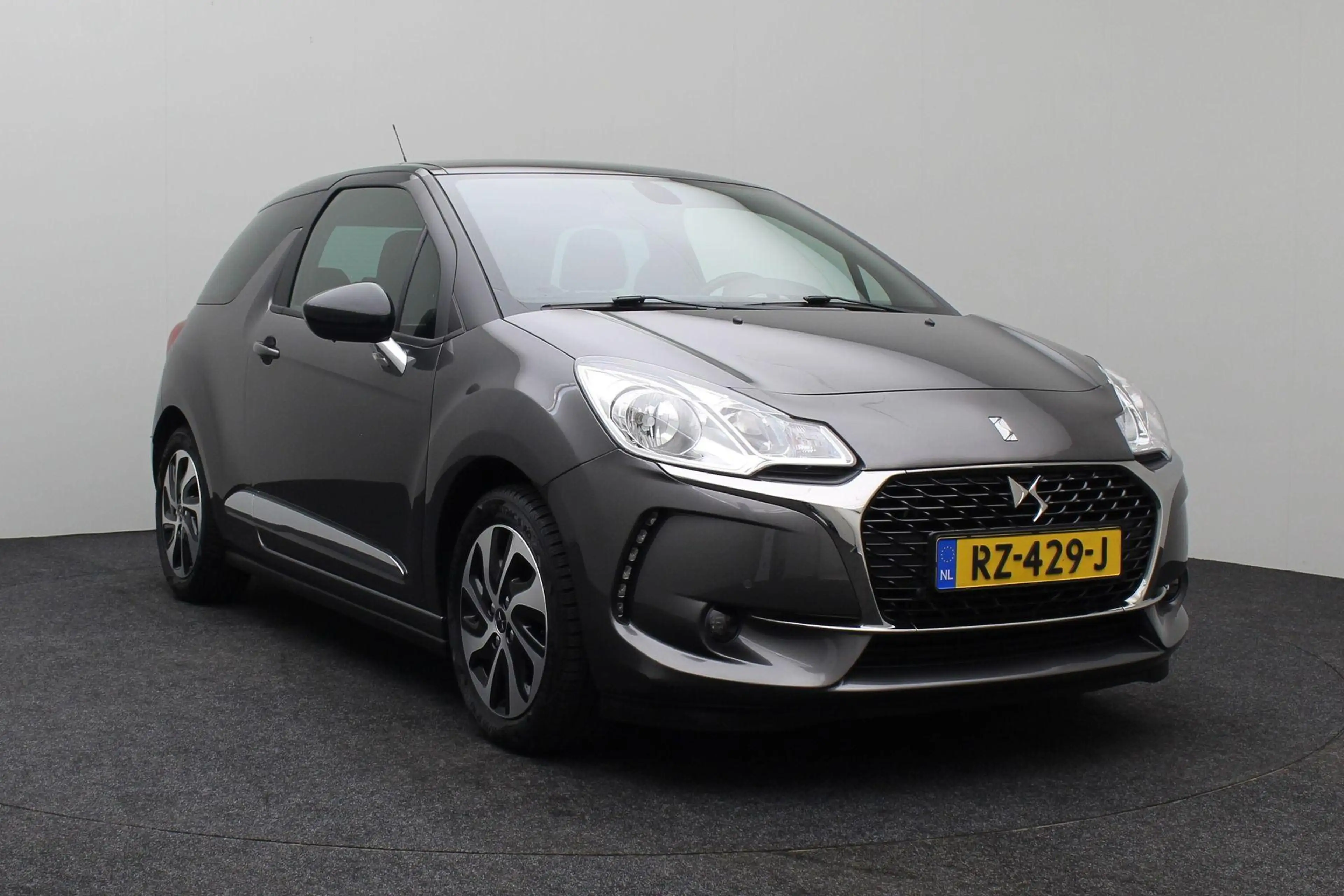 DS Automobiles DS 3 1.2 PureTech Business 2018 NAP | Carplay | Bluetoo — photo 21