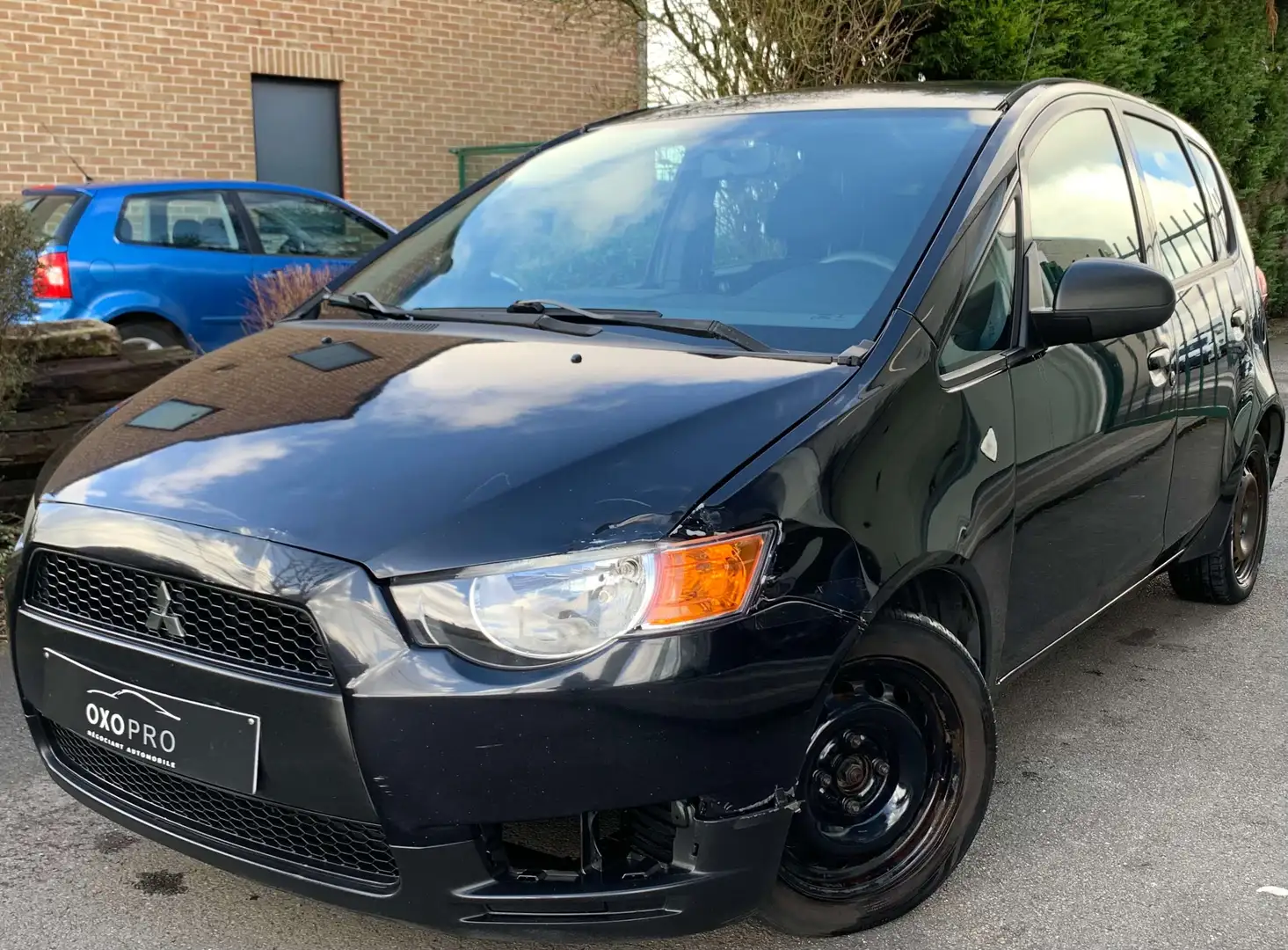 Mitsubishi Colt 1.1i /AIRCO/EMBRAYAGE A REMPLACER/PRIX NEGOCIABLE Noir - 2