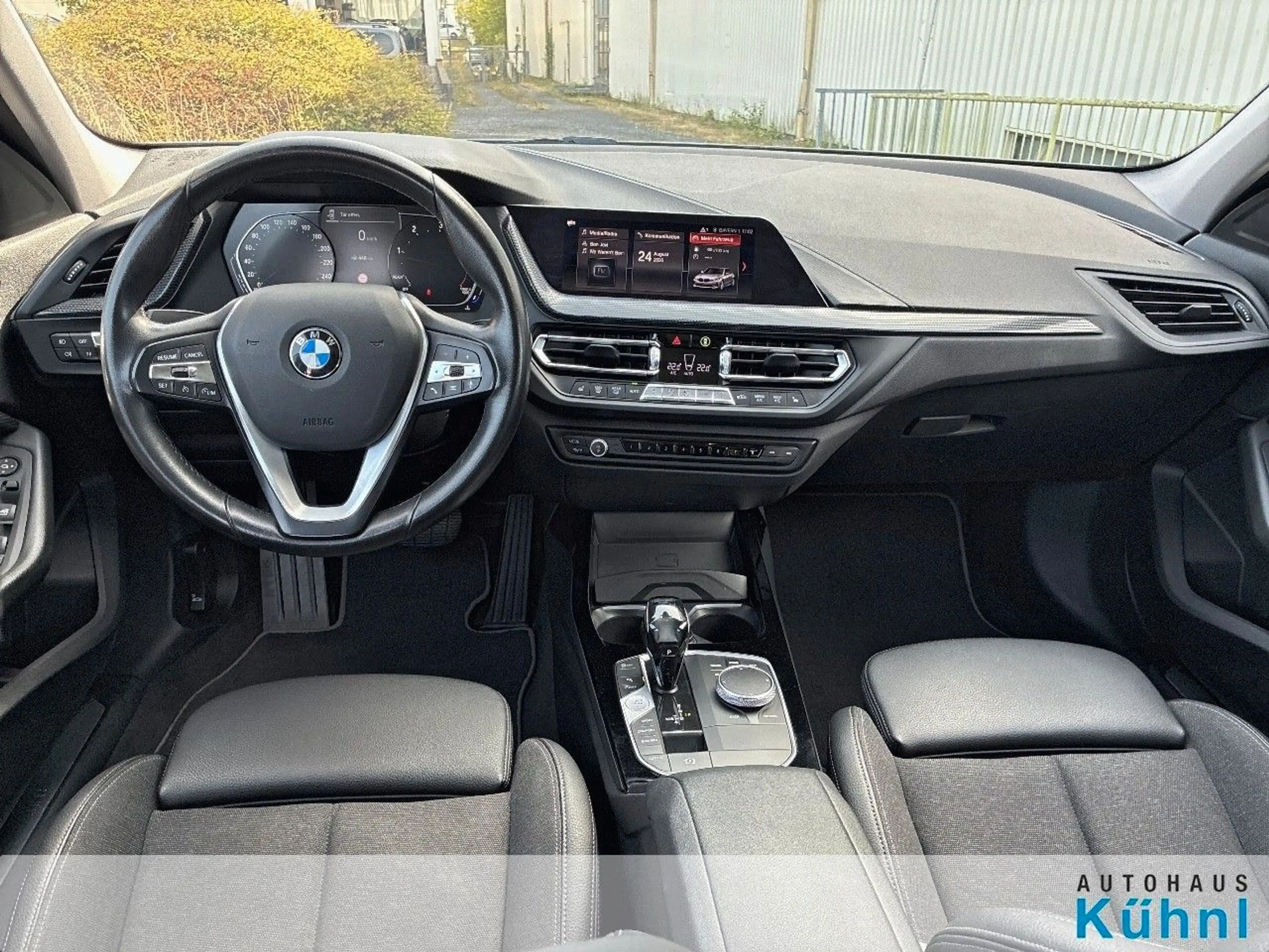BMW 120 d xDrive Sport Line Aut./Pano/LED/Navi/Keyles — photo 13