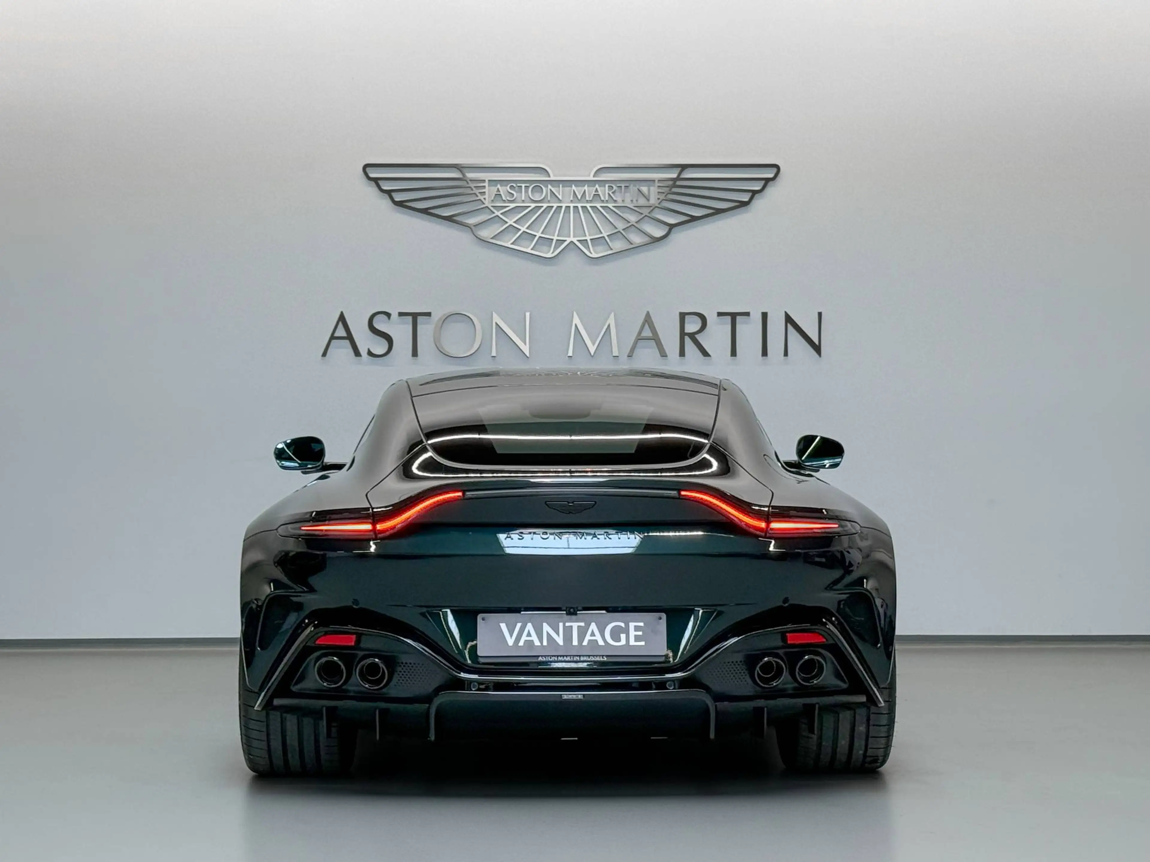 Aston Martin Vantage Coupe | MODELYEAR 2026 — photo 6