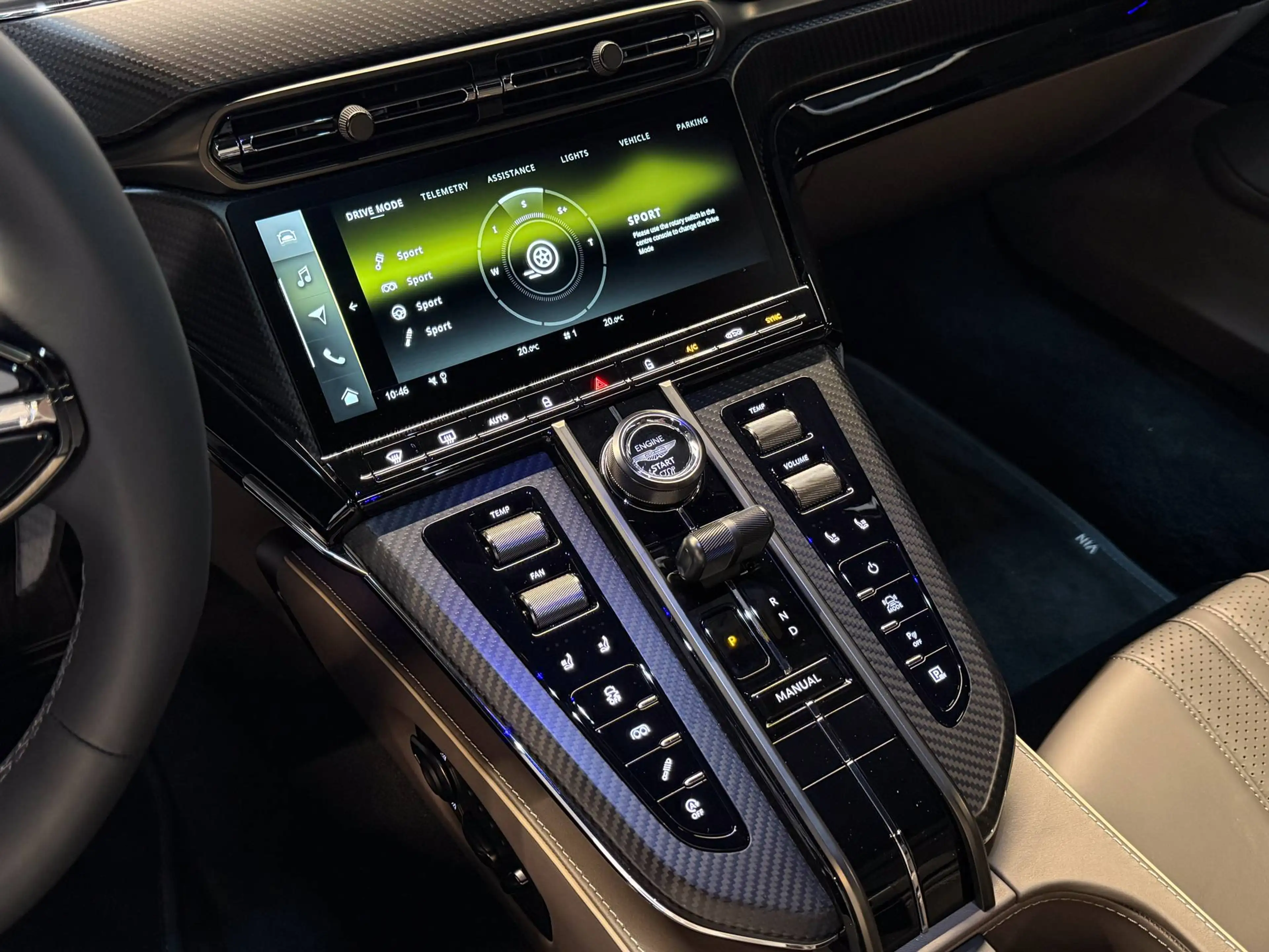 Aston Martin Vantage Coupe | MODELYEAR 2026 — photo 13