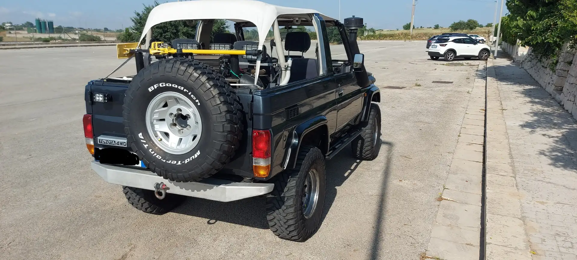 Toyota Land Cruiser kzj 73 vx - 2