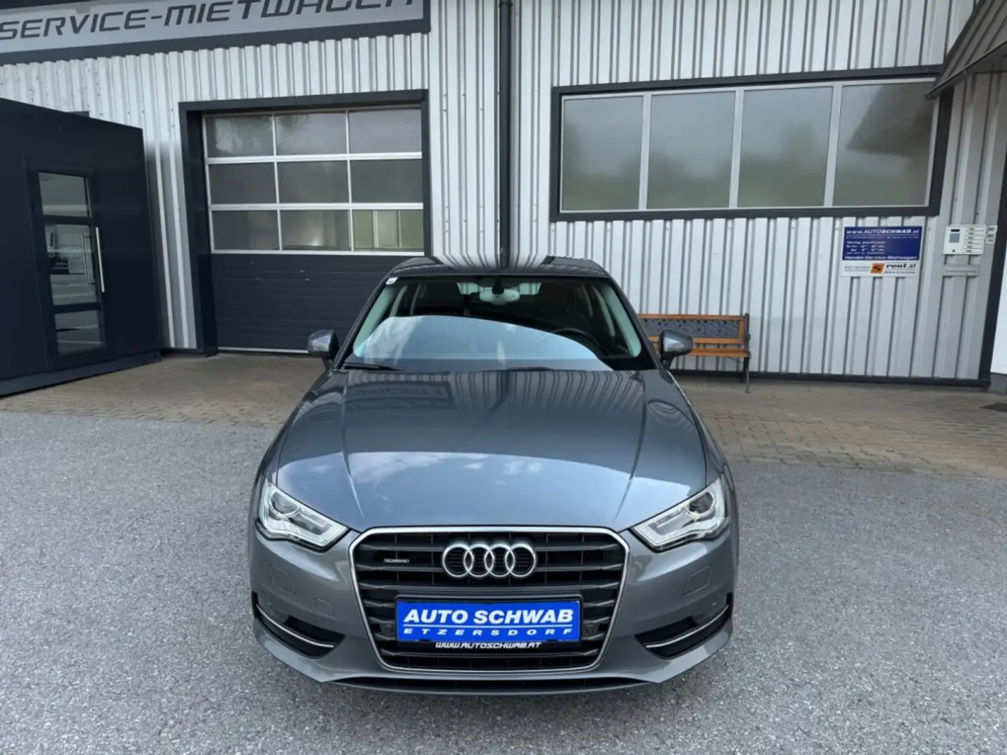 Audi A3 Sportback 2.0 TDI Quattro daylight*Zahnriemen N Grau - 2