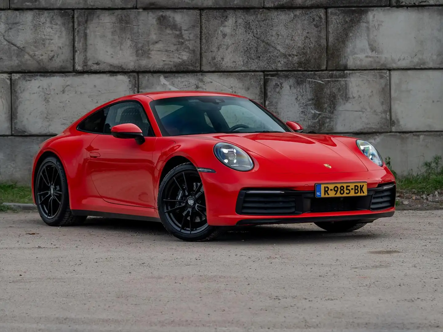 Porsche 992 3.0 Carrera (992) | 2020 | 21.837 km | Schuifdak | Rouge - 1