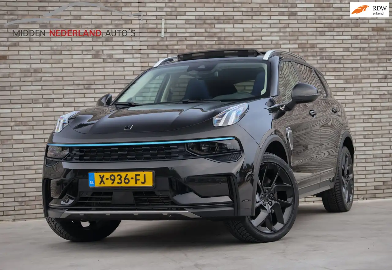 Lynk & Co 01