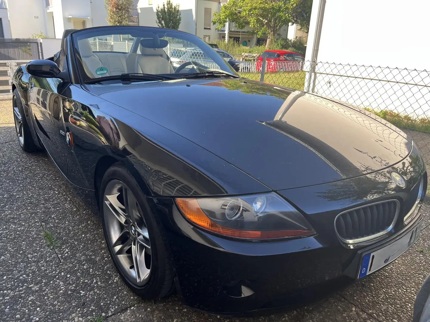 BMW Z4 Z4 roadster 2.2i Schwarz - 1