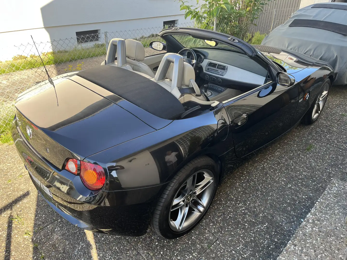 BMW Z4 Z4 roadster 2.2i Schwarz - 2