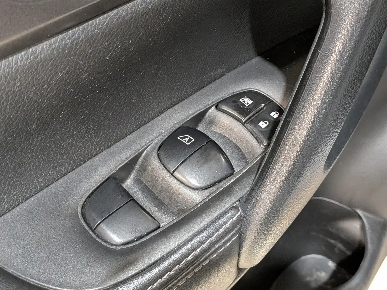 Nissan Qashqai снимка Nissan Qashqai