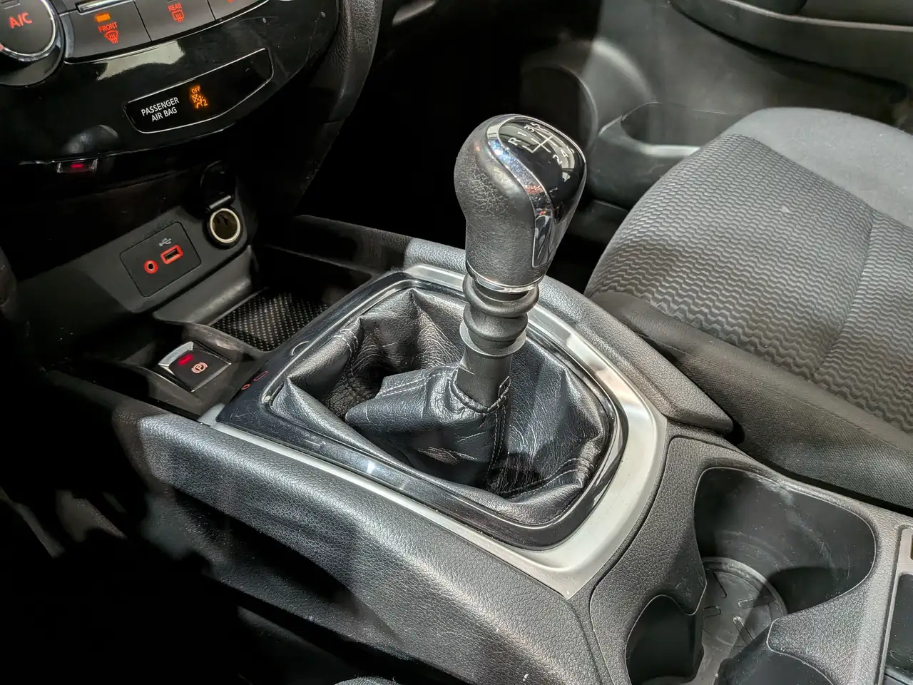 Nissan Qashqai снимка Nissan Qashqai