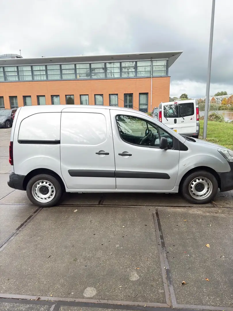 Peugeot Partner 1.6 BlueHDi 75 L1 FAP Premium Grijs - 2