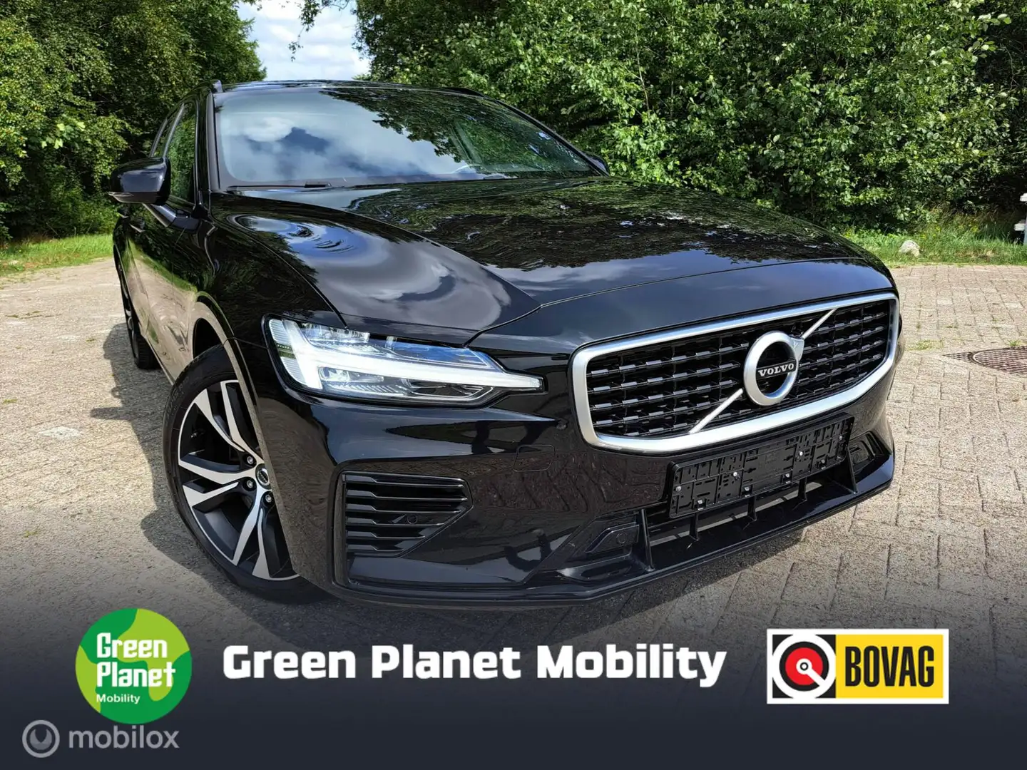 Volvo V60 2.0 T6 Twin Engine AWD R-Design|Pano|Trekhaak|Lede Schwarz - 1