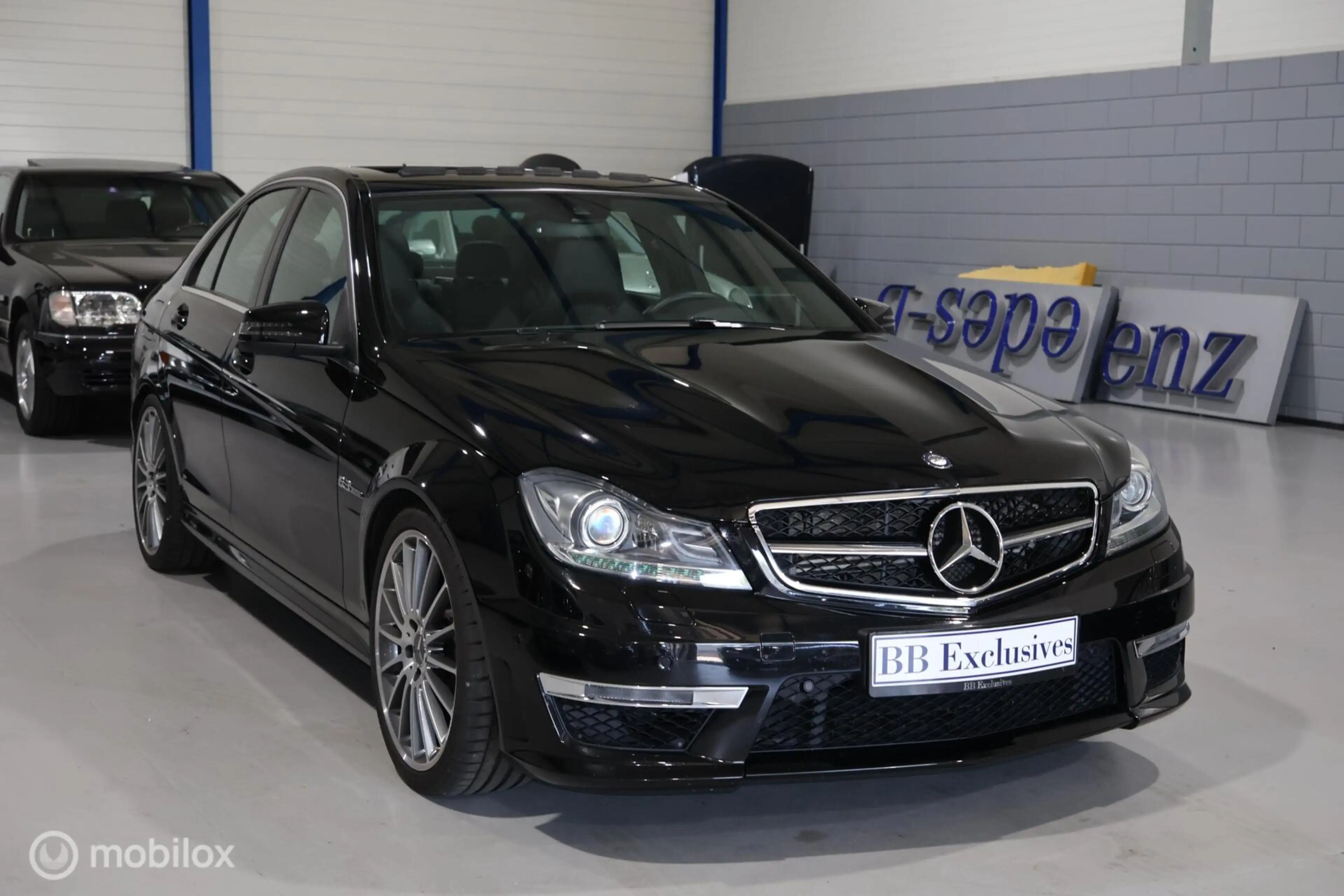 Mercedes-Benz C 63 AMG — photo 5
