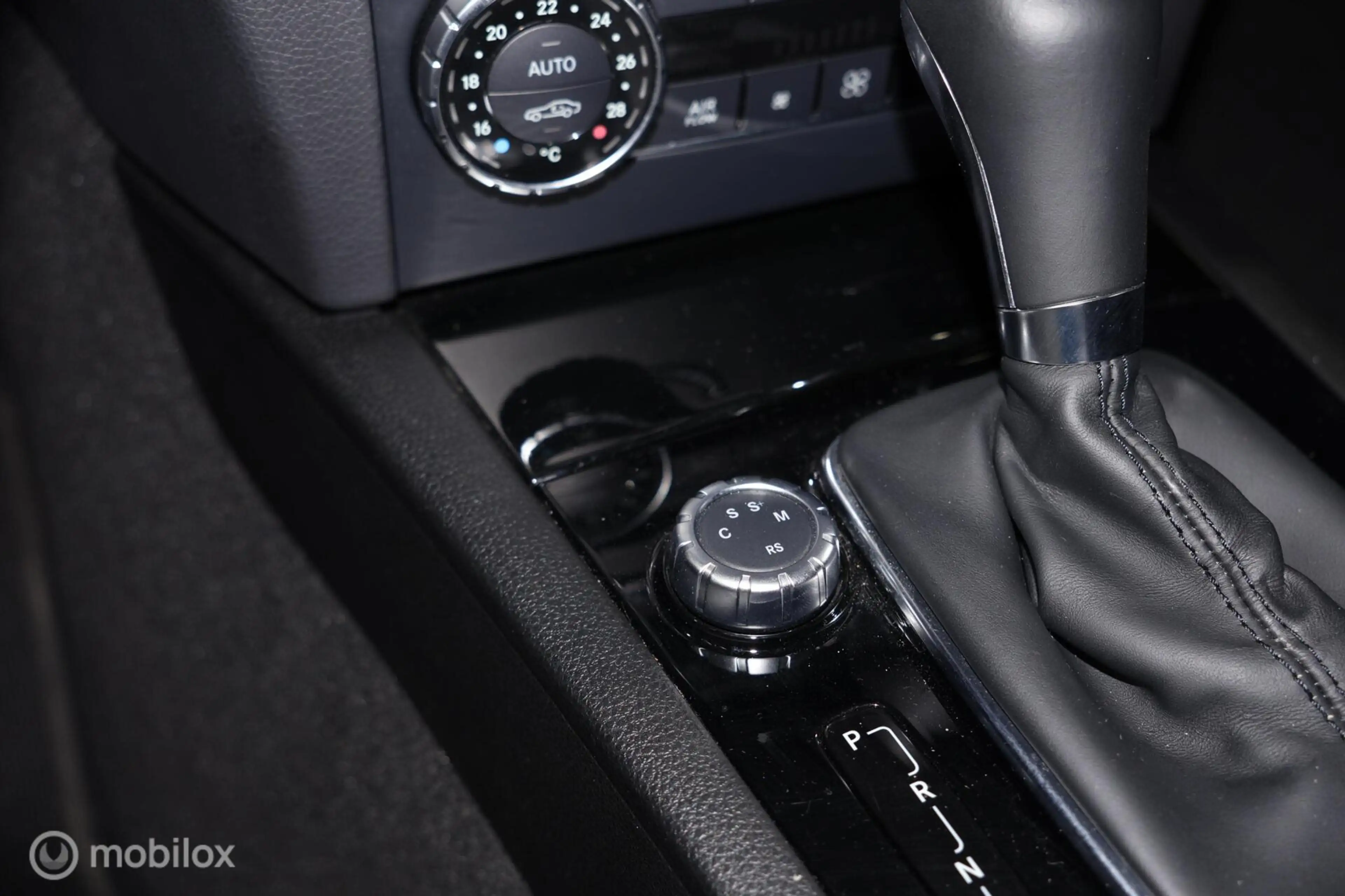 Mercedes-Benz C 63 AMG — photo 15