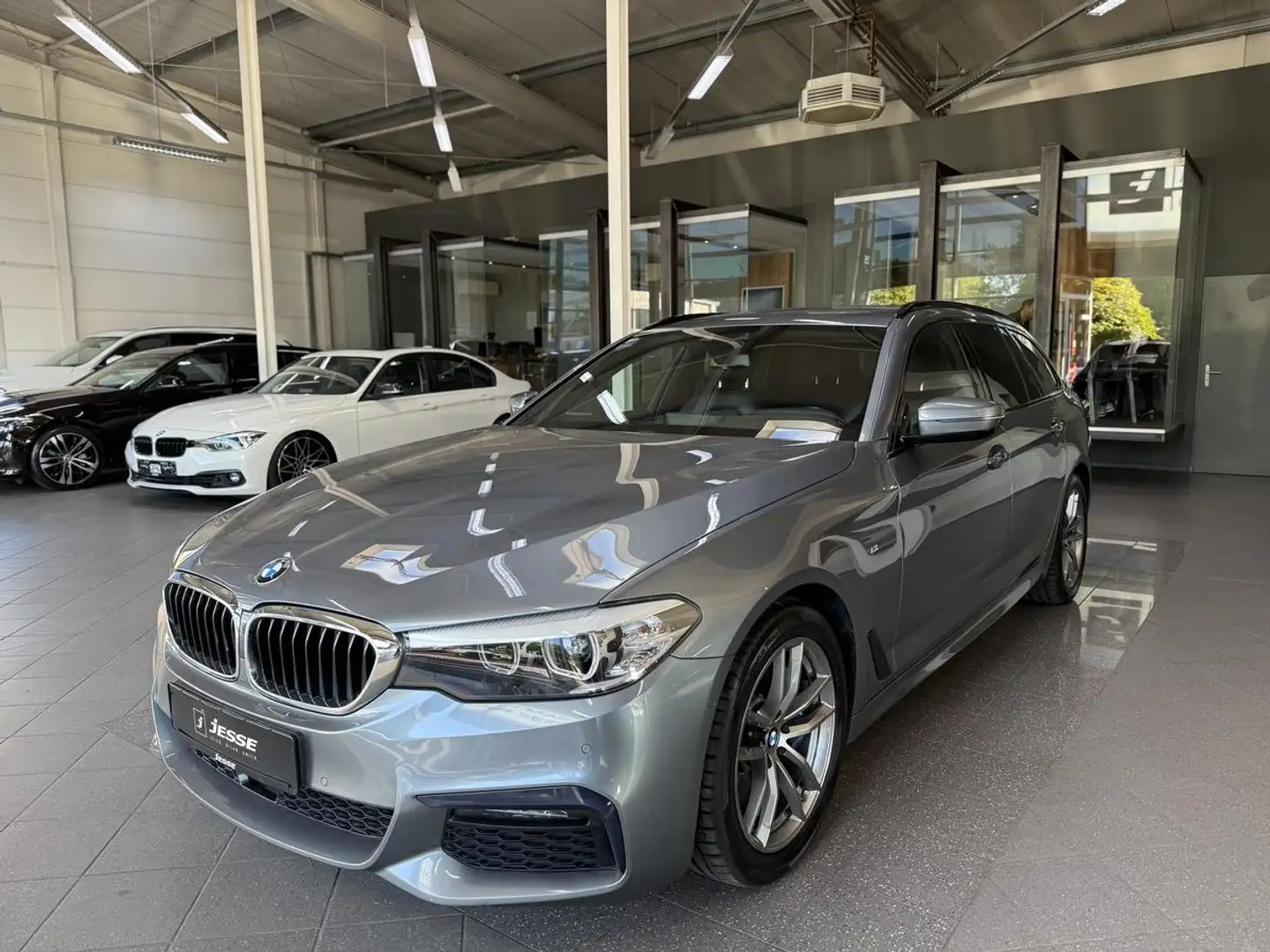 BMW 530 i M Sport LED ACC LiveCockpit Prof. R.Cam Blau - 1