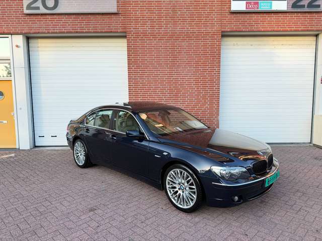 BMW 750